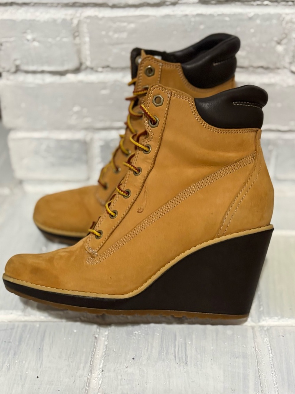 Timberland Women’s Wedge Boot Booty Sz 6 Lace Up Comfort 8445R